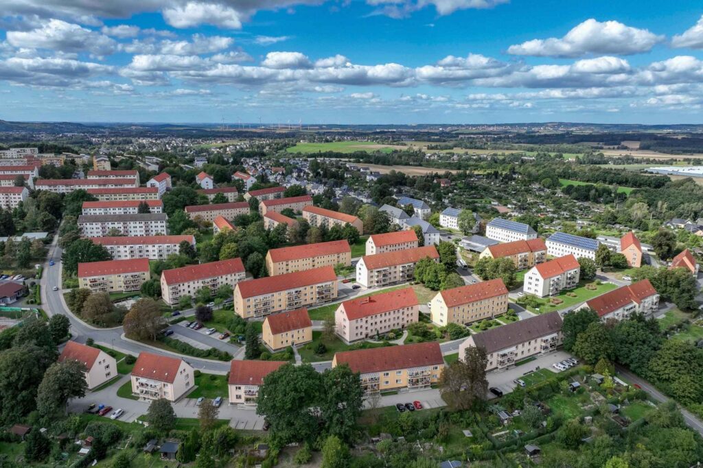 Luftbildaufnahme mit Blick auf die Eichbuschsiedlung in Stollberg.
