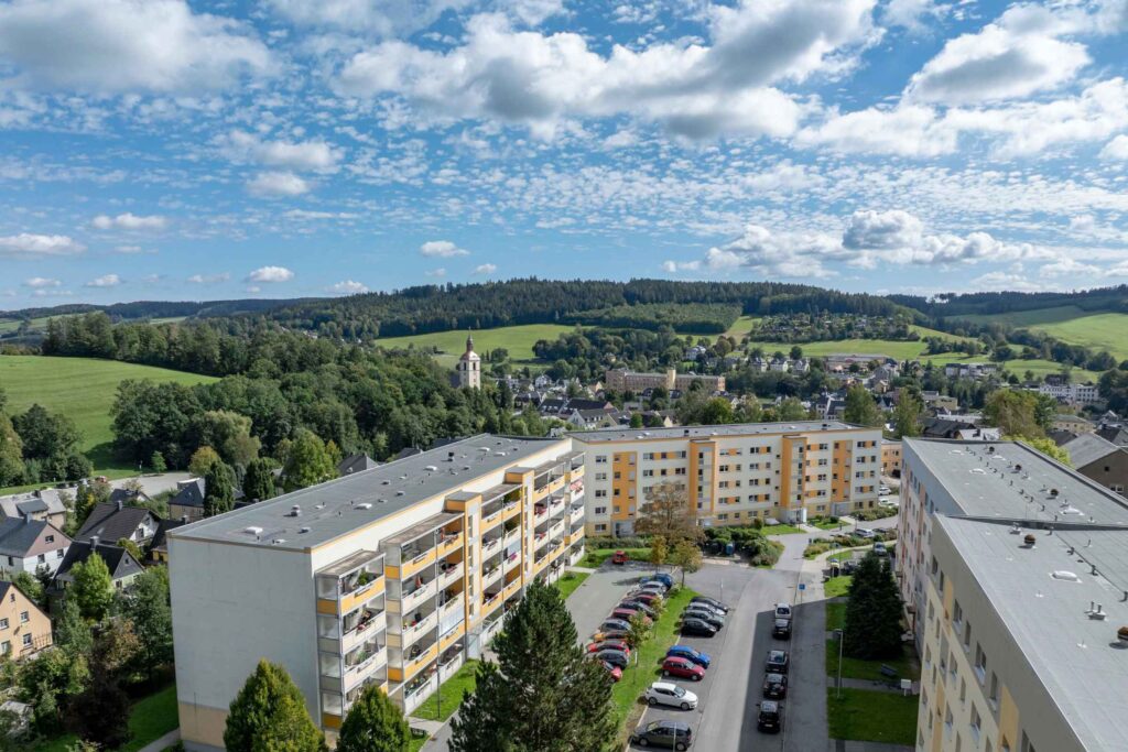 Luftbildaufnahme Stadtbadstraße in Thalheim mit Umland.