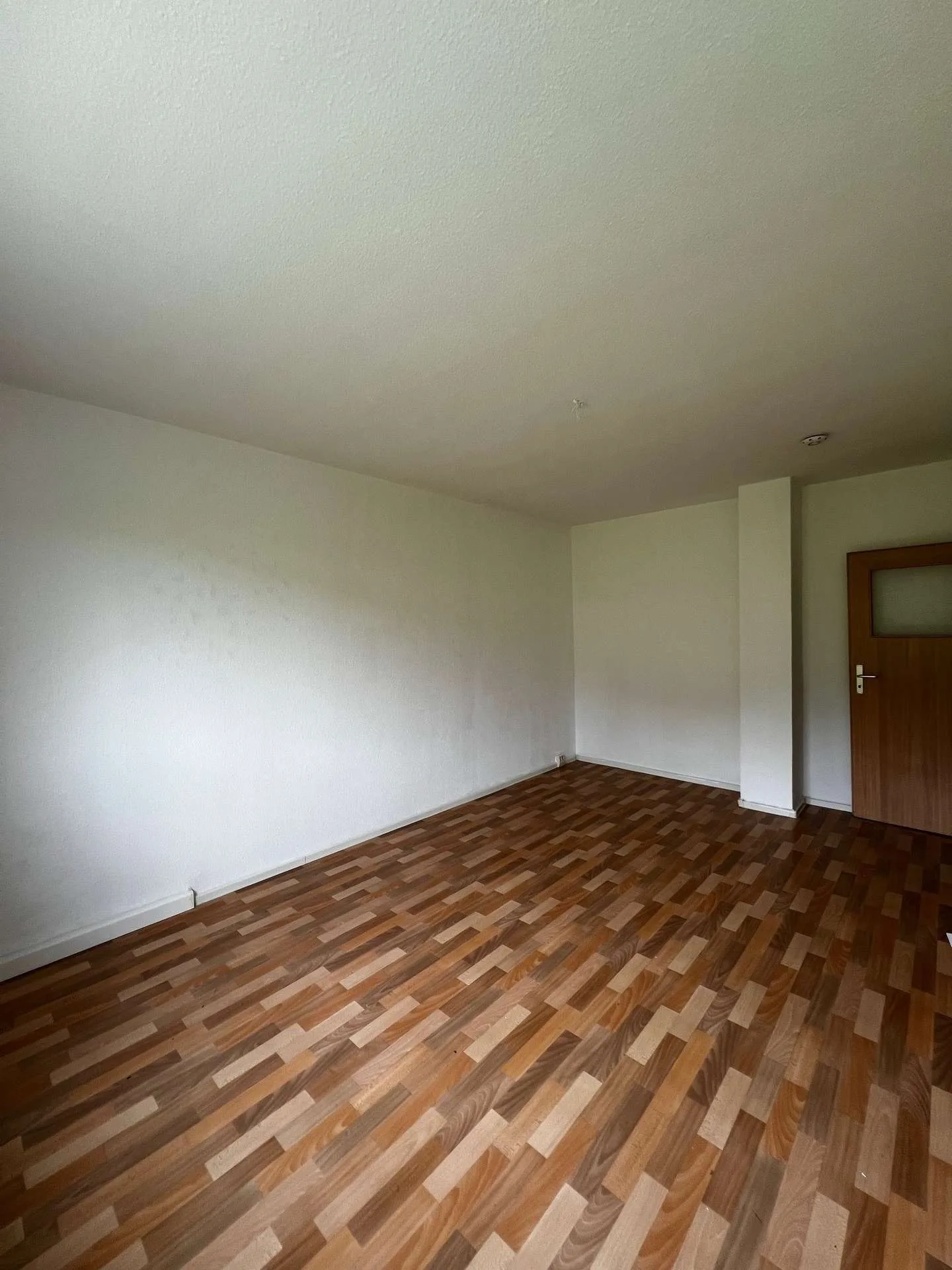 Wohn- u. Schlafzimmer 2